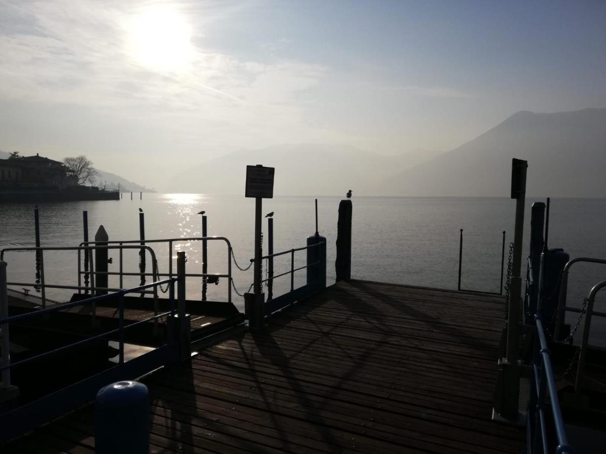 In Riva Al Lago Di Iseo Dependance Primo Piano Marone Exterior photo